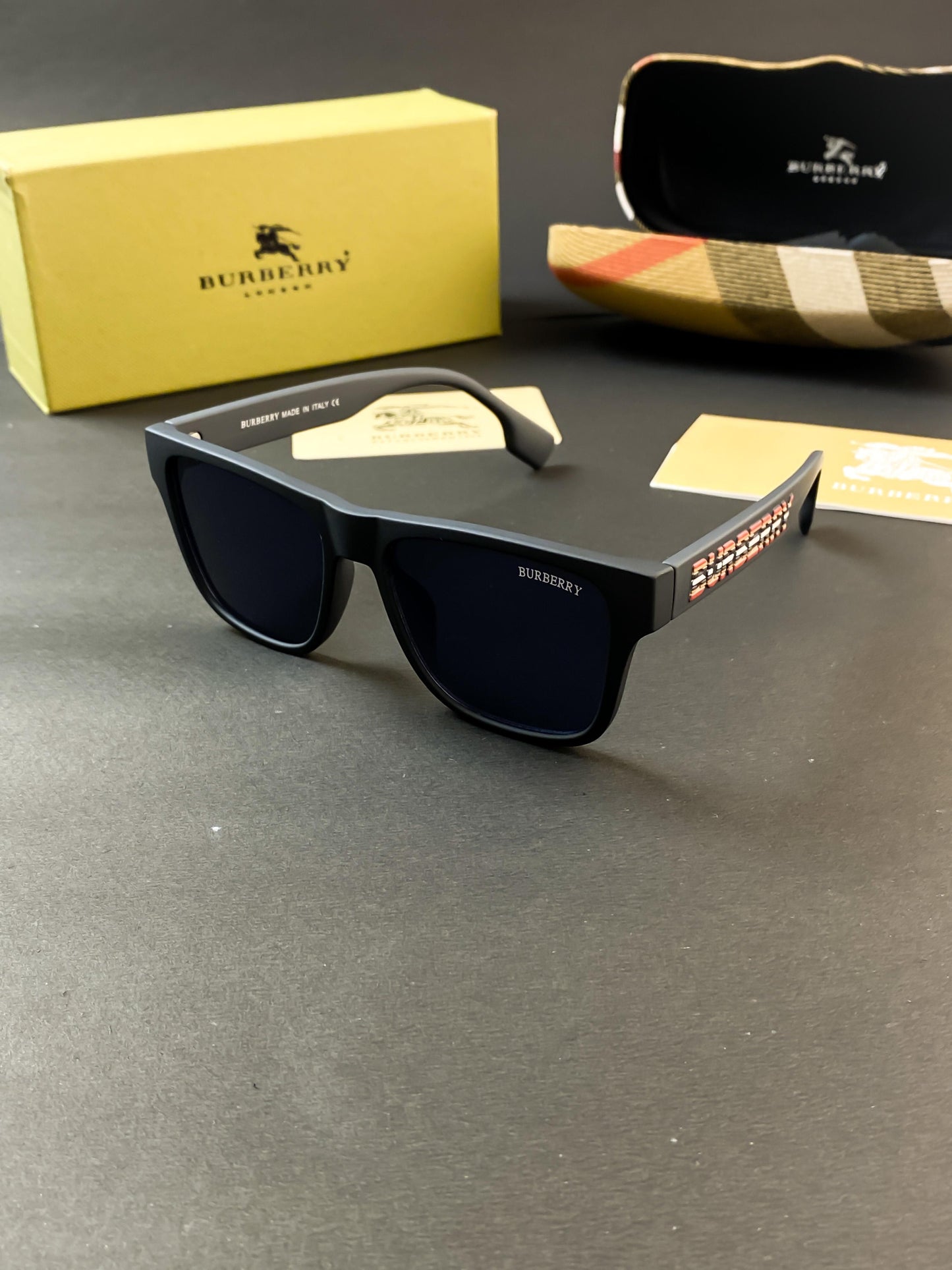 Fancy Bur-berry Black Square Sunglass