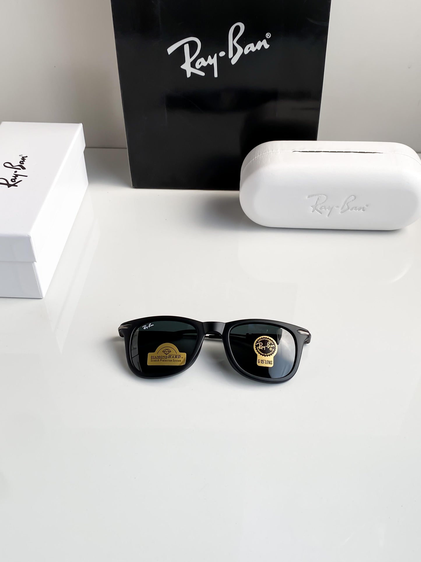 Letest Ray-Ban Black Frame Wayfarer Sunglass
