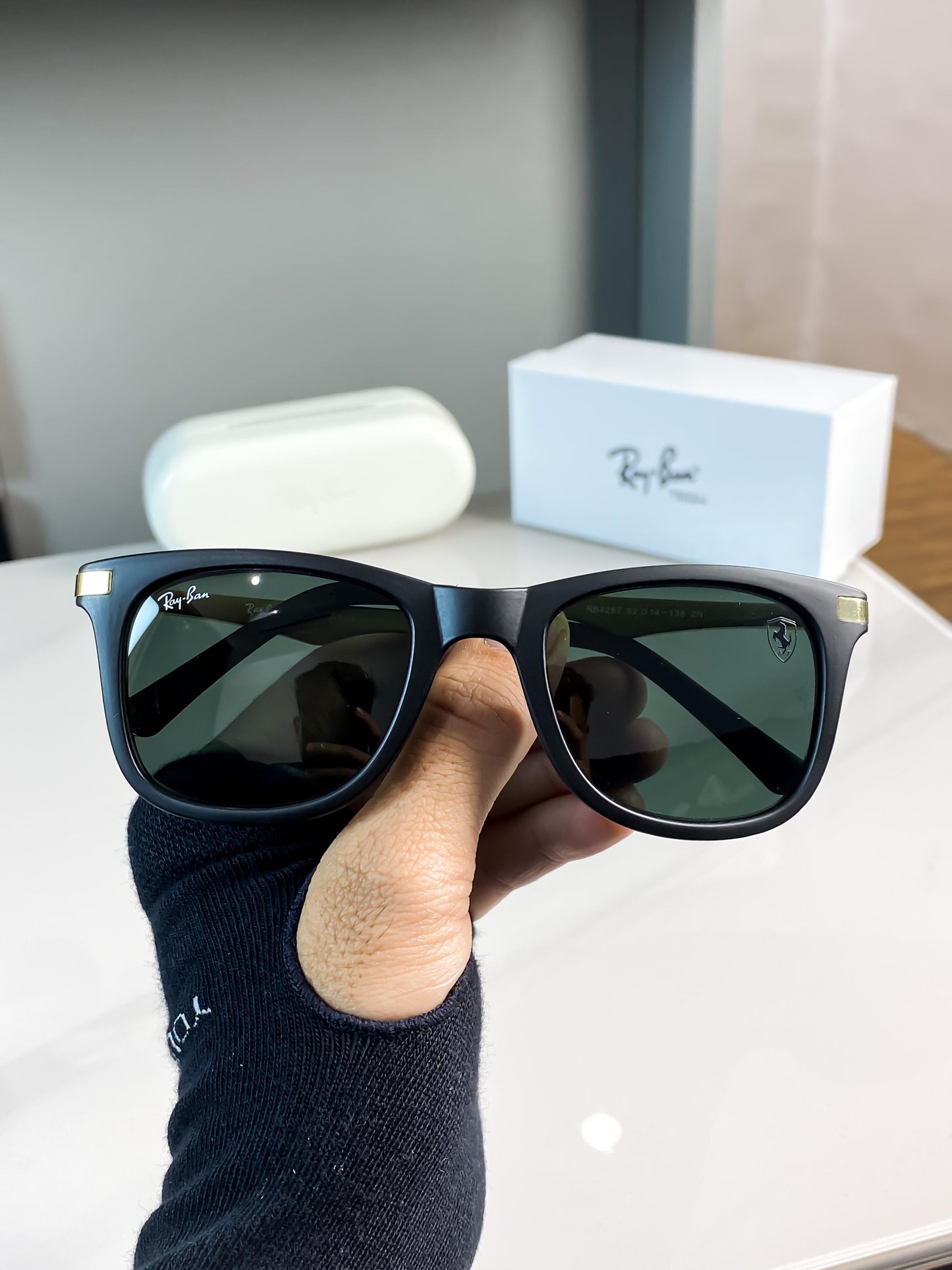 Trendy Ray-Ban Black Frame Wayfarer Sunglasses